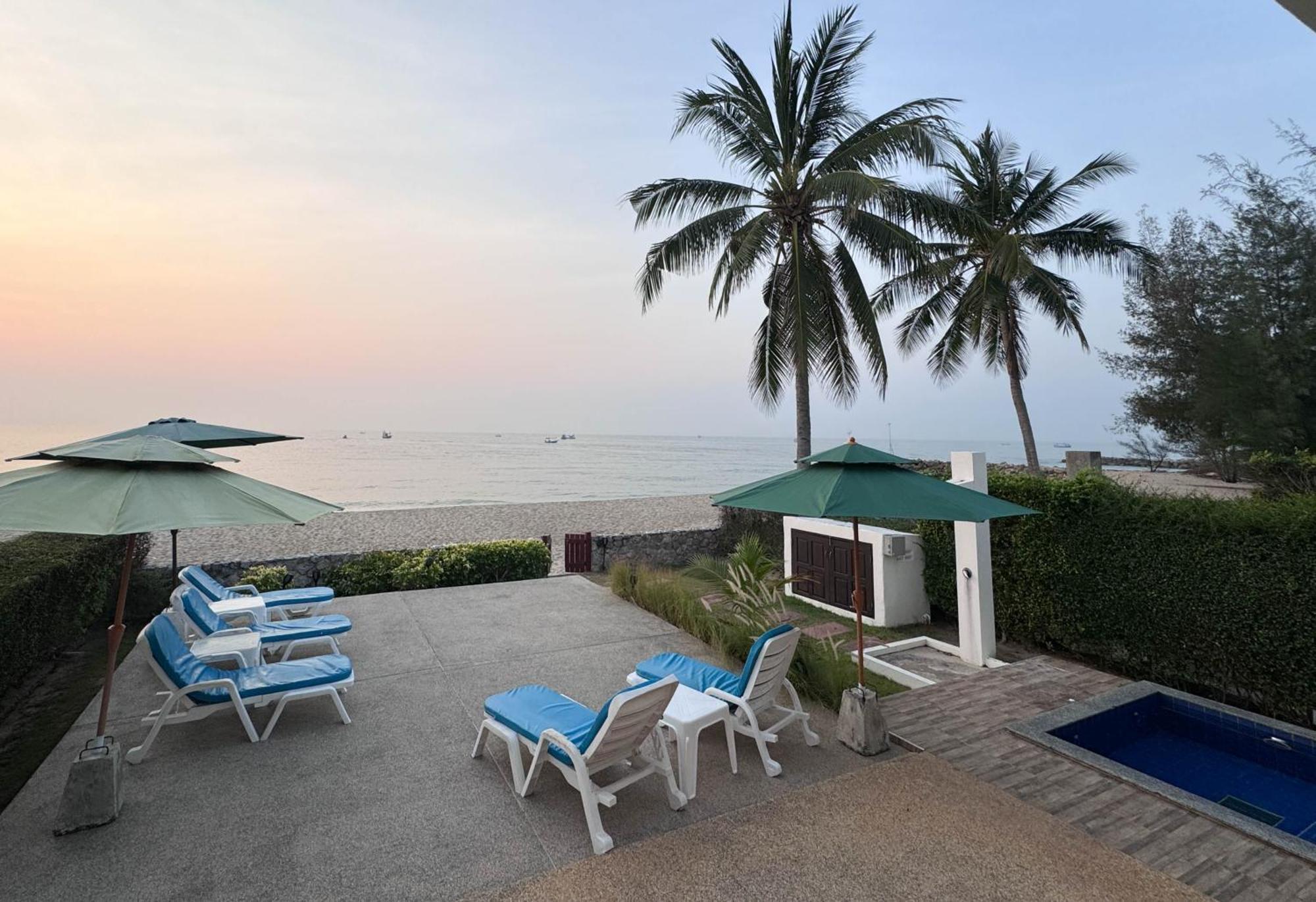Absolute Beachfront Villa Ban Huai Yang Esterno foto