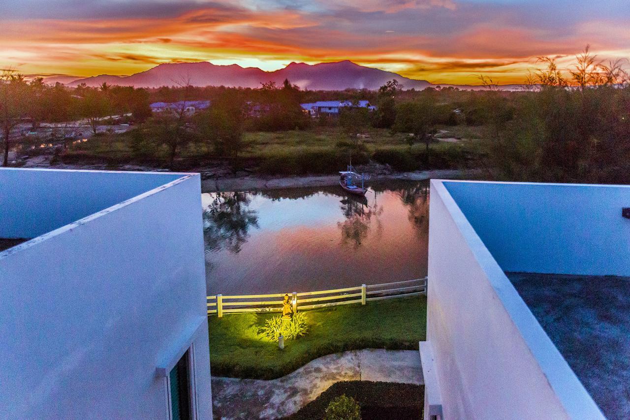 Absolute Beachfront Villa Ban Huai Yang Esterno foto